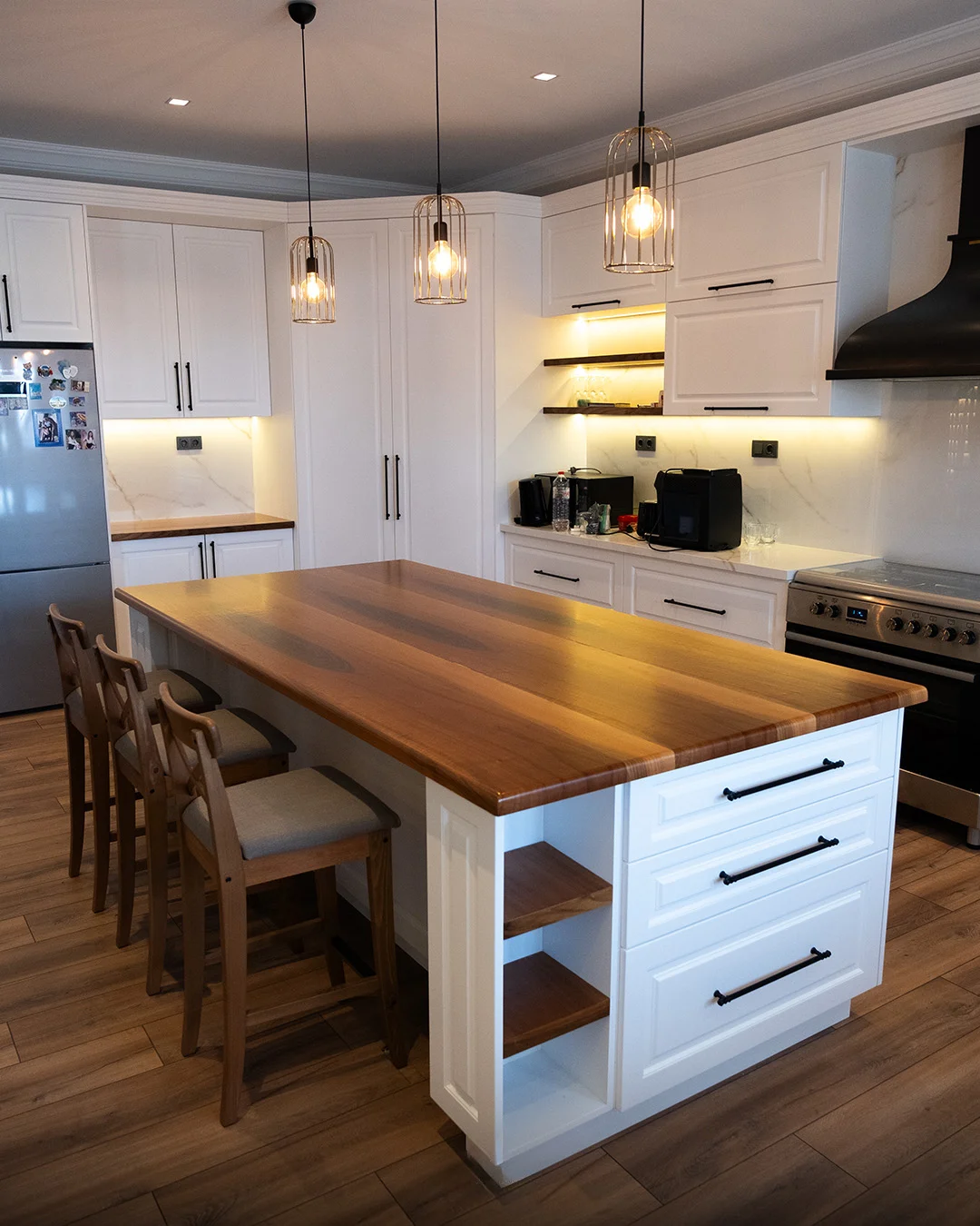 <span class="x">Stone wooden <br>and stone countertopst:</span>